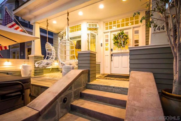Exterior, Recessed Lighting