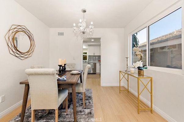 Chandelier, Dining room, Interior, Recessed Lighting, Wood Texture Flooring