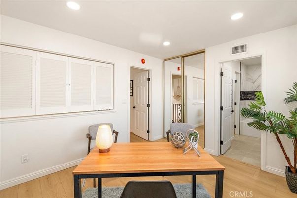 Home Office, Interior, Recessed Lighting, Wood Texture Flooring