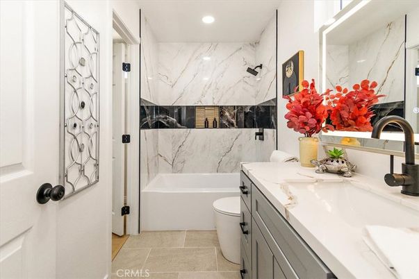 Bathroom, Interior, Marble Walls, Recessed Lighting