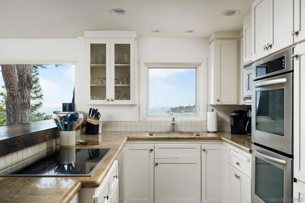 Interior, Kitchen, Recessed Lighting, Water