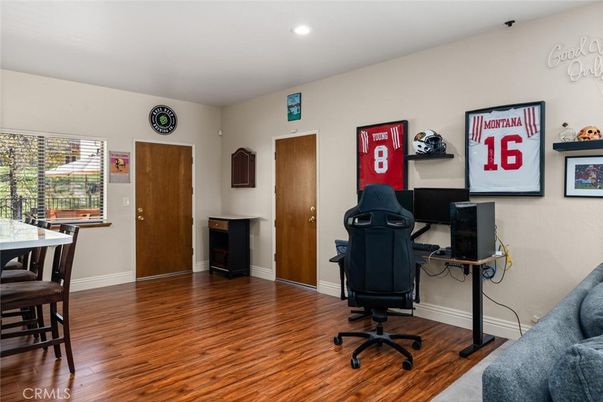 Home Office, Interior, Recessed Lighting, Wood Texture Flooring