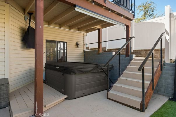 Exterior, Hot Tub