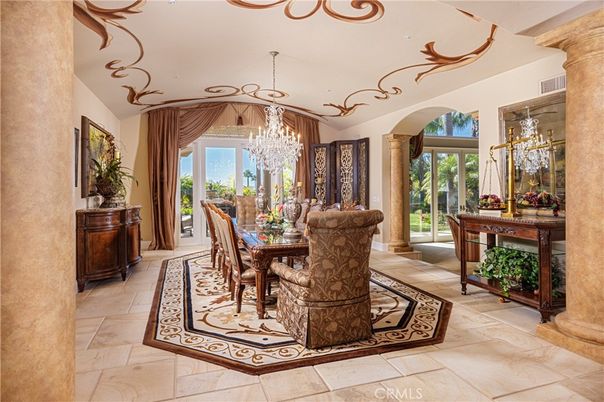 Chandelier, Dining room, Interior