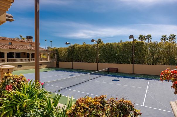 Exterior, Tennis Courts