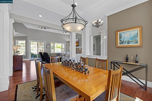 Chandelier, Dining room, Interior, Recessed Lighting, Wood Texture Flooring