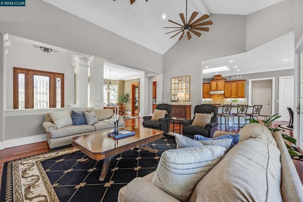 Interior, Kitchen, Living room, Pendant Lights, Recessed Lighting, Wood Texture Flooring