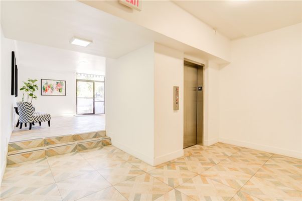 Elevator, Interior