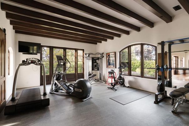 Fitness Equipment, Interior, Wooden Beams