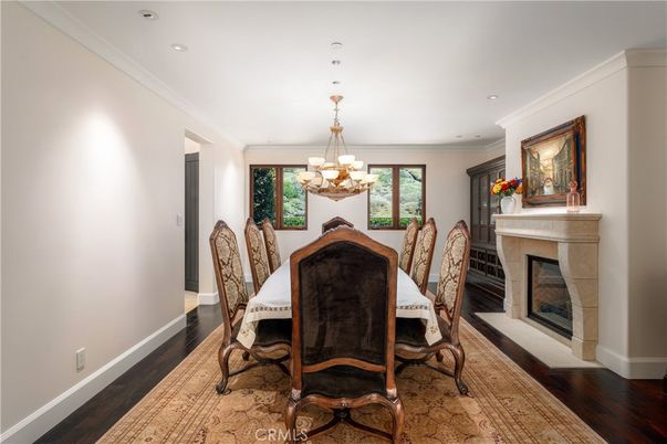 Chandelier, Dining room, Fireplace, Interior, Recessed Lighting, Wood Texture Flooring