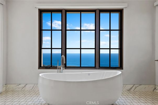 Bathroom, Free Standing Baths, Interior, Marble, Water