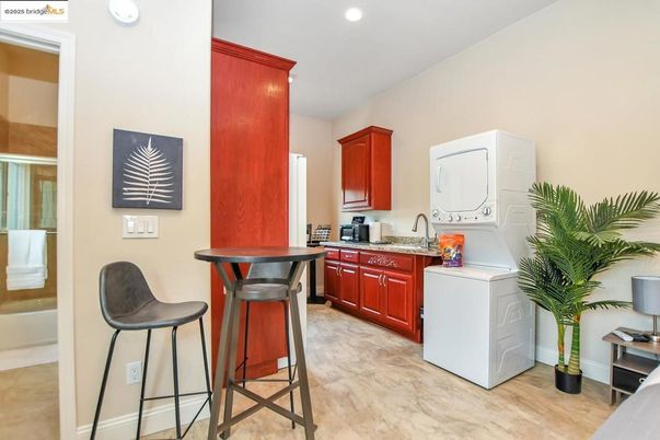 Interior, Recessed Lighting, Utility Closets, Washer, Wood Texture Flooring