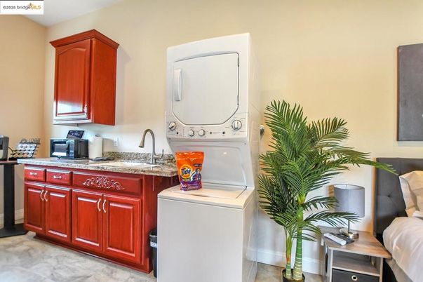 Interior, Kitchen, Utility Closets, Washer