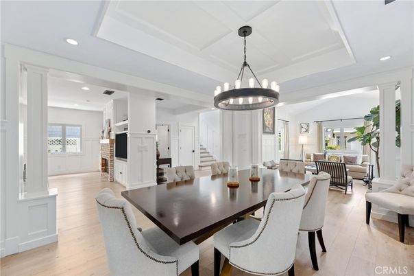 Chandelier, Dining room, Interior, Living room, Pendant Lights, Recessed Lighting, Wood Texture Flooring
