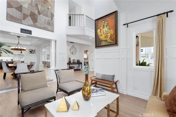 Dining room, Interior, Kitchen, Living room, Pendant Lights, Recessed Lighting, Wood Texture Flooring