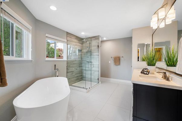 Bathroom, Dual Sink Vanities, Free Standing Baths, Glass Shower, Interior, Recessed Lighting