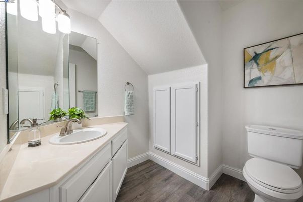 Bathroom, Dual Sink Vanities, Interior, Wood Texture Flooring