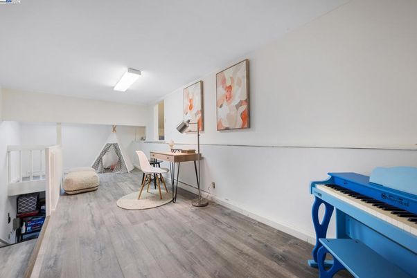 Home Office, Interior, Piano, Wood Texture Flooring
