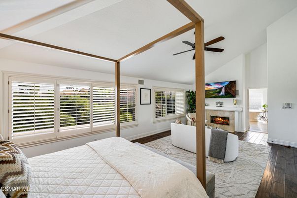 Bedroom, Fireplace, Interior, Wood Texture Flooring