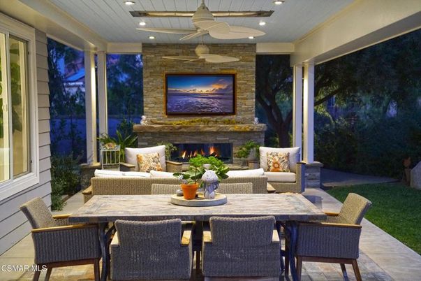 Exterior, Fireplace