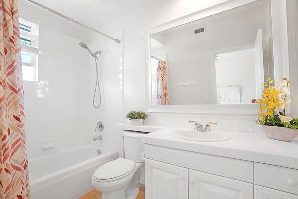 Bathroom, Interior, Tile Countertops