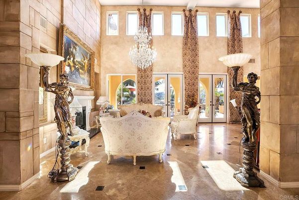 Chandelier, Dining room, Fireplace, Interior