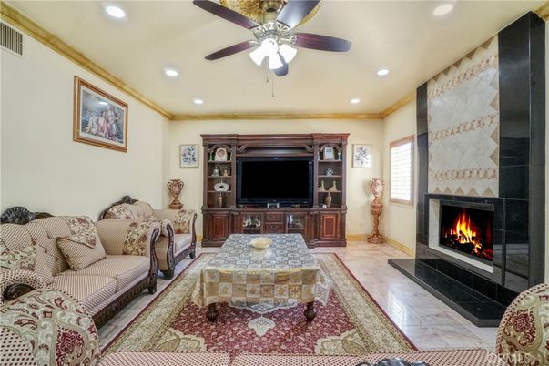 Fireplace, Interior, Living room, Recessed Lighting