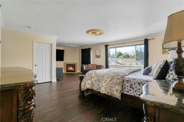 Bedroom, Fireplace, Interior, Wood Texture Flooring