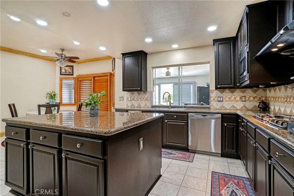Dining room, Interior, Kitchen, Recessed Lighting