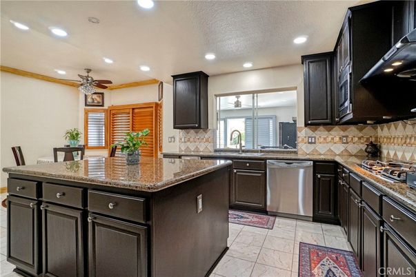 Dining room, Interior, Kitchen, Marble, Recessed Lighting
