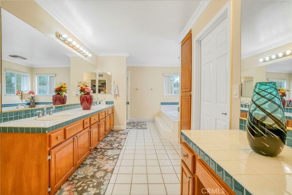 Bathroom, Dual Sink Vanities, Interior, Tile Countertops