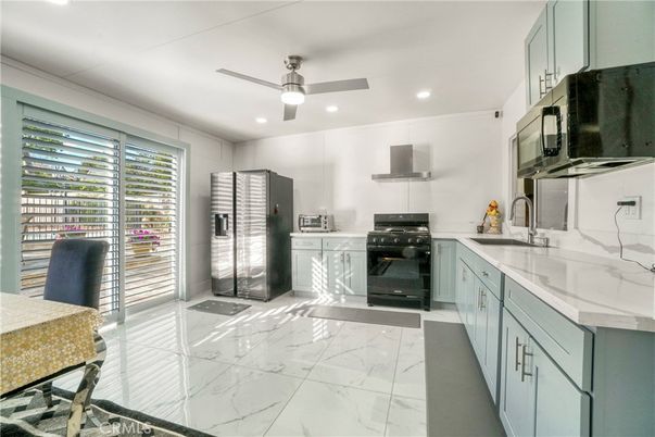 Interior, Kitchen, Marble, Recessed Lighting