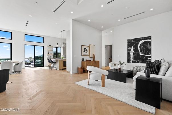 Dining room, Interior, Living room, Pendant Lights, Recessed Lighting, Wood Texture Flooring