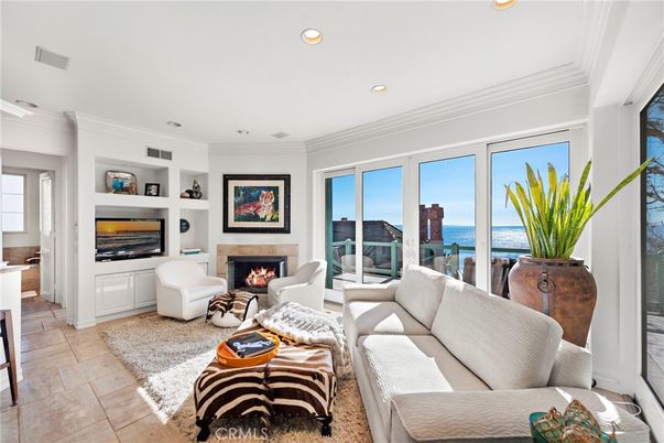 Fireplace, Interior, Living room, Recessed Lighting, Water