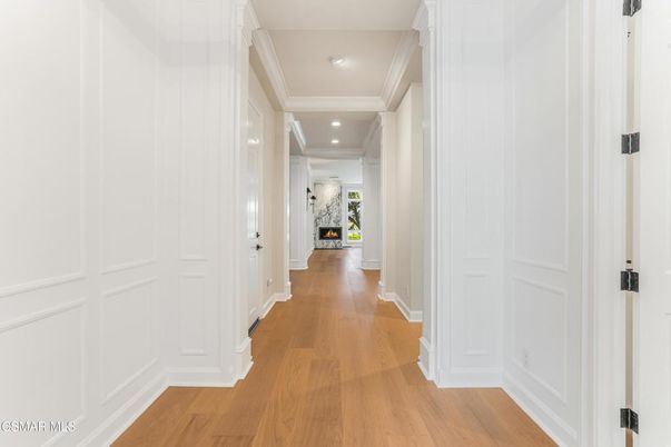 Fireplace, Interior, Recessed Lighting, Wood Texture Flooring