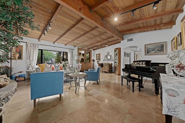 Interior, Living room, Piano, Wooden Beams, Wooden Ceilings