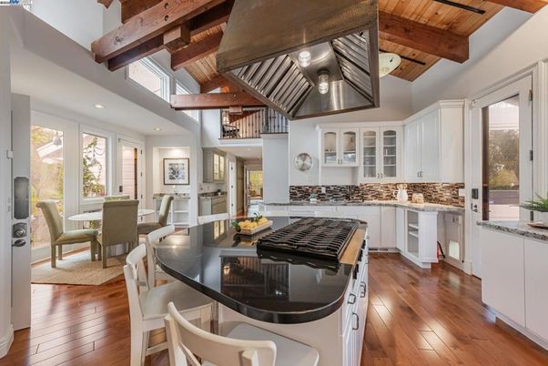 Dining room, Interior, Kitchen, Recessed Lighting, Stainless Steel Appliances, Wooden Beams, Wooden Ceilings, Wood Texture Flooring