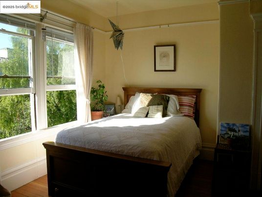 Bedroom, Interior, Pendant Lights, Wood Texture Flooring