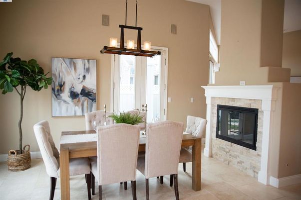 Chandelier, Dining room, Fireplace, Interior, Pendant Lights