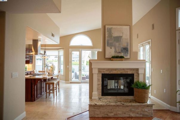 Fireplace, Interior, Kitchen, Pendant Lights, Recessed Lighting