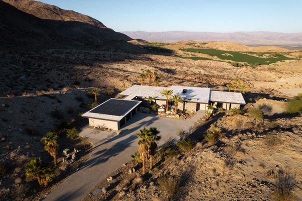 Exterior, Drone