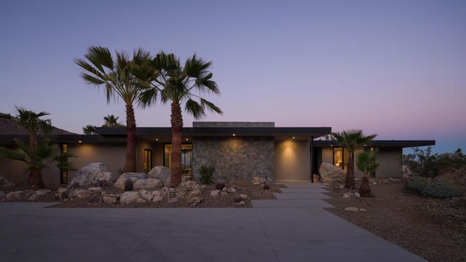 Backyard, Exterior, Facade, Modern