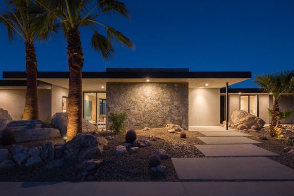 Exterior, Facade, Modern