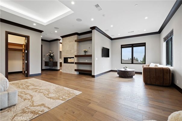 Fireplace, Interior, Recessed Lighting, Wood Texture Flooring