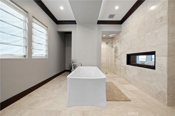 Bathroom, Free Standing Baths, Glass Shower, Interior, Recessed Lighting