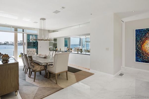Dining room, Interior, Pendant Lights, Recessed Lighting, Water