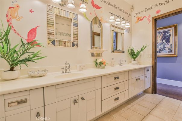Bathroom, Dual Sink Vanities, Interior, Wood Texture Flooring