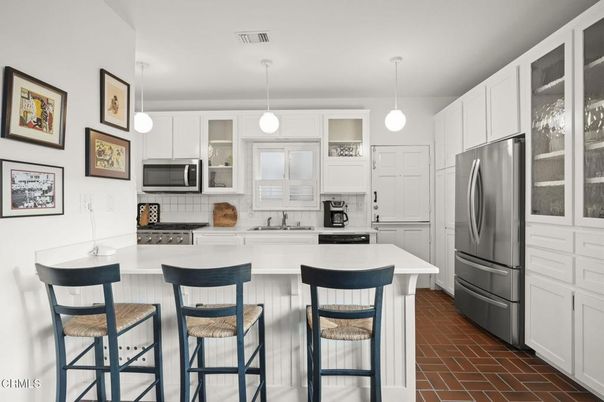 Interior, Kitchen, Pendant Lights, Stainless Steel Appliances