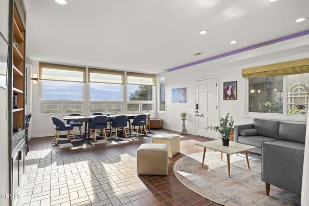 Dining room, Interior, Living room, Recessed Lighting