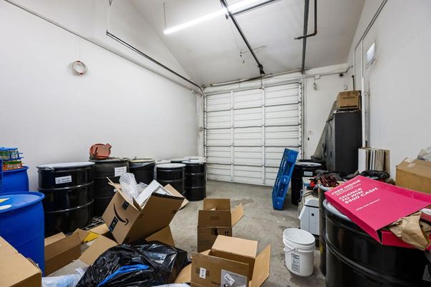 Garage, Interior